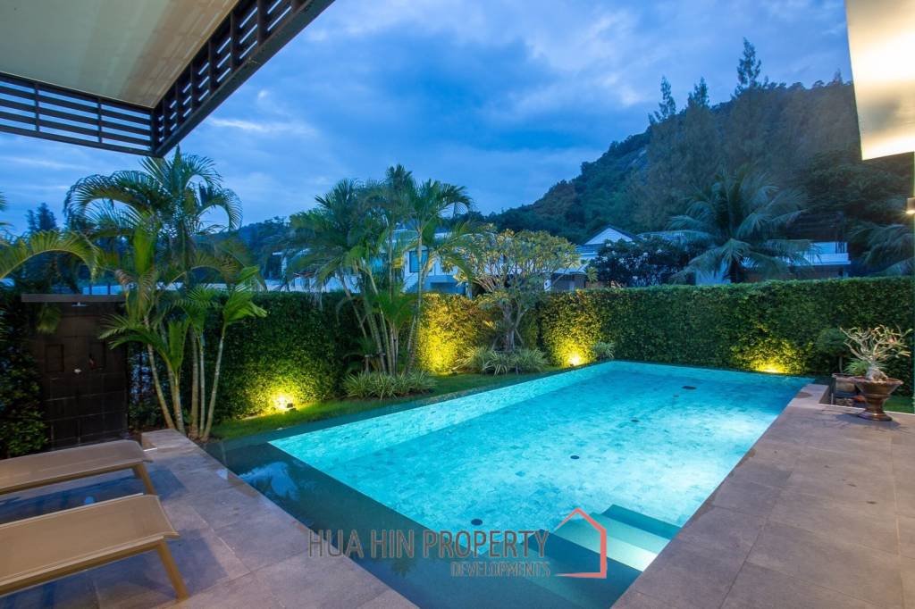 Luxury Modern Villa in Hua Hin with Pool and Mountain Views