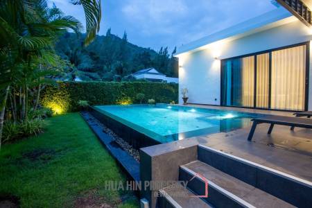 Luxury Modern Villa in Hua Hin with Pool and Mountain Views