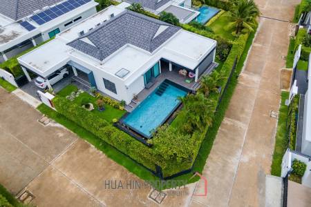 Luxury Modern Villa in Hua Hin with Pool and Mountain Views