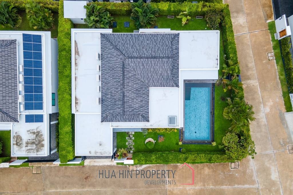 Luxury Modern Villa in Hua Hin with Pool and Mountain Views