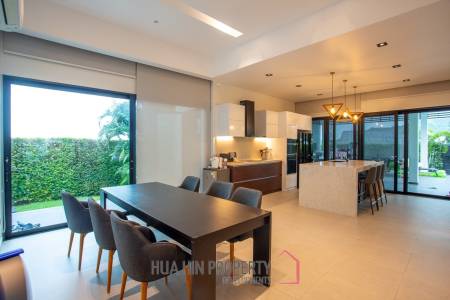 Luxury Modern Villa in Hua Hin with Pool and Mountain Views