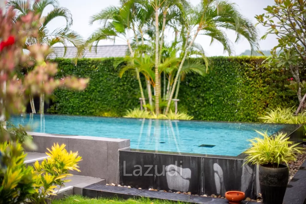 Luxury Modern Villa in Hua Hin with Pool and Mountain Views