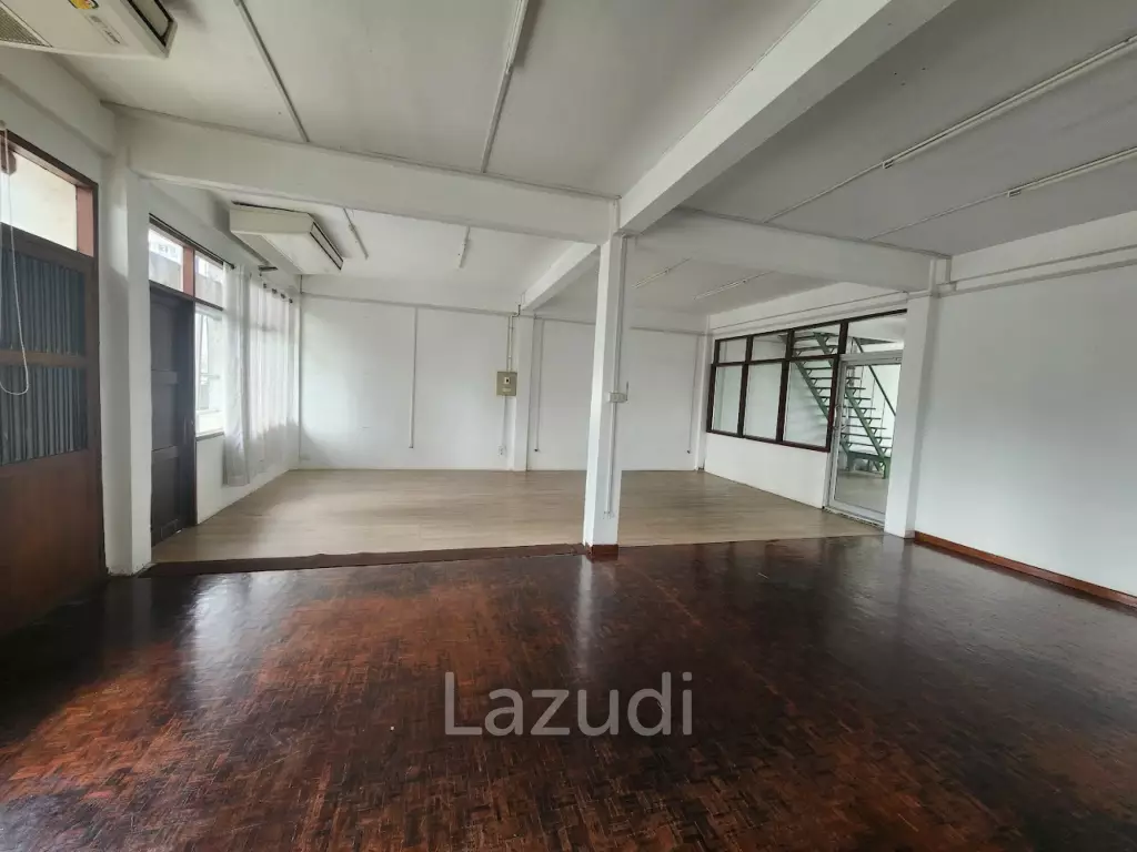 Retail Space in Khlong Tan Bangkok