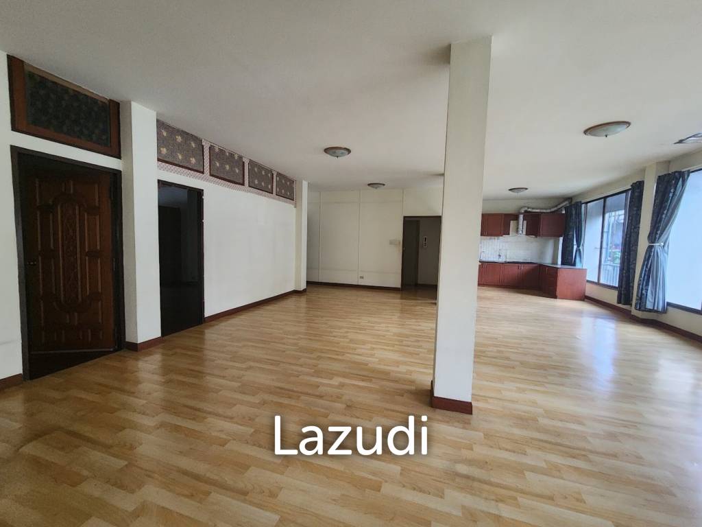 Retail Space in Khlong Tan Bangkok