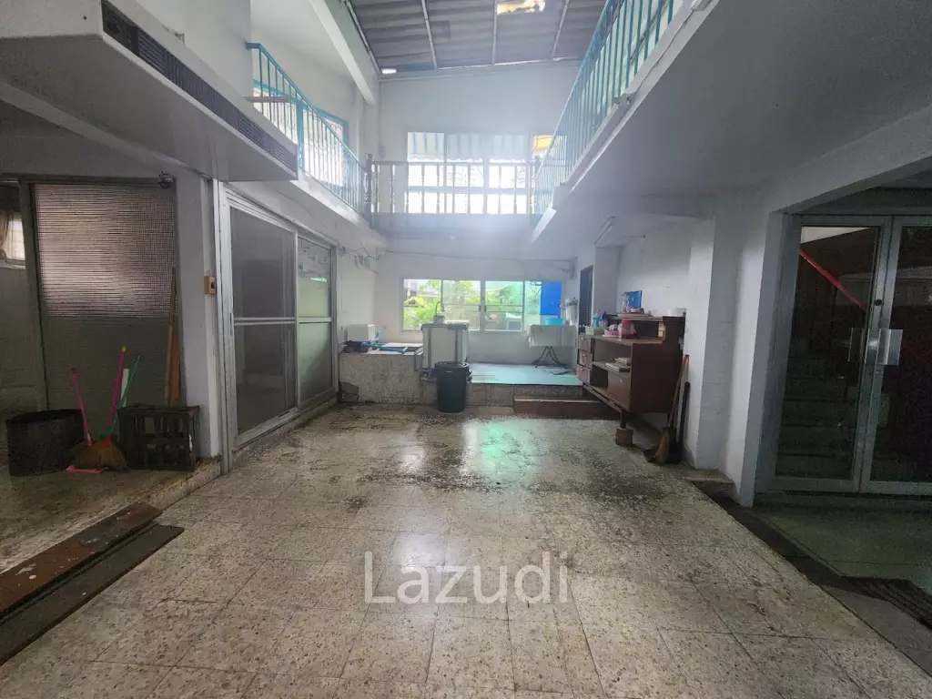 Retail Space in Khlong Tan Bangkok