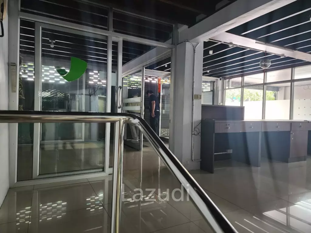 Retail Space in Khlong Tan Bangkok