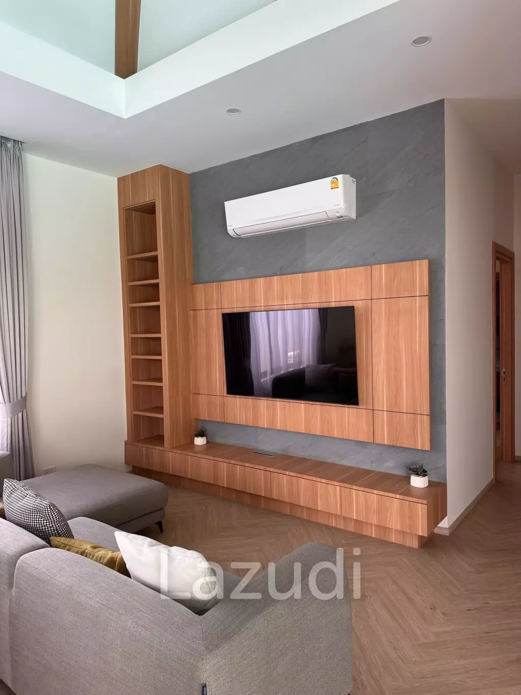 La Falice Pool Villa: 4 bedrooms 4 bath Pool Villa