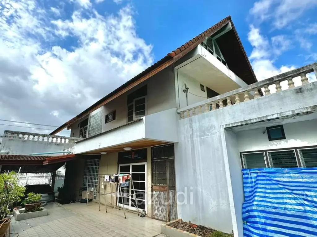 Home Office for Sale in Sathorn-Narathiwas