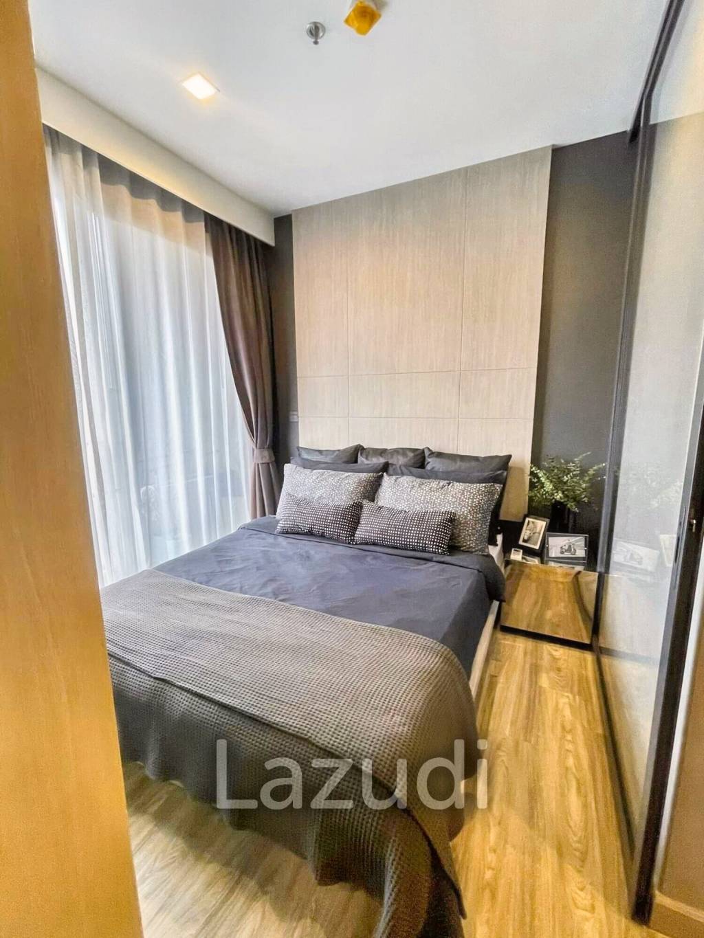 1 Bedroom 1 Bathroom 30 SQ.M M Thonglor 10