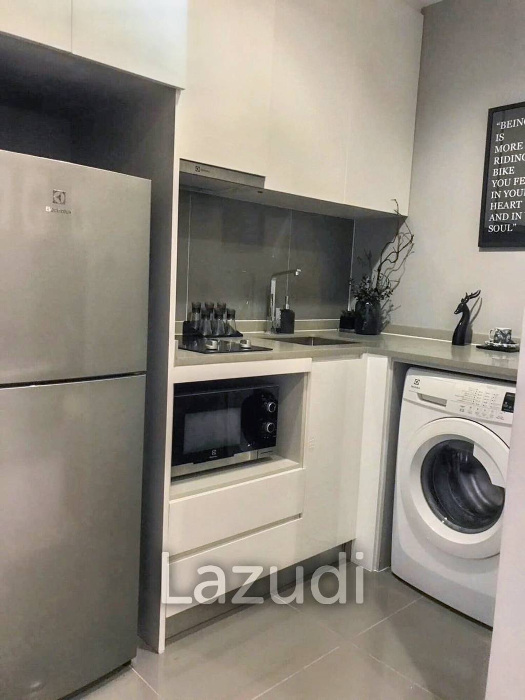 1 Bedroom 1 Bathroom 30 SQ.M M Thonglor 10