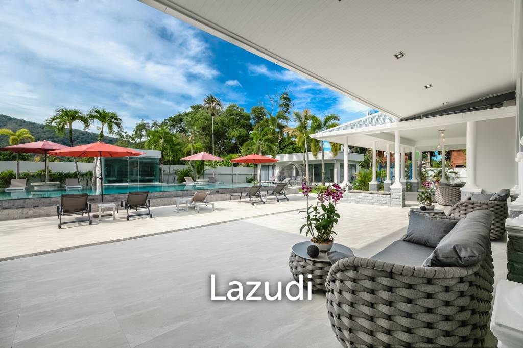 Elegant and modern 7-bedroom villa, just a 5-minute walk from Bangtao Beach