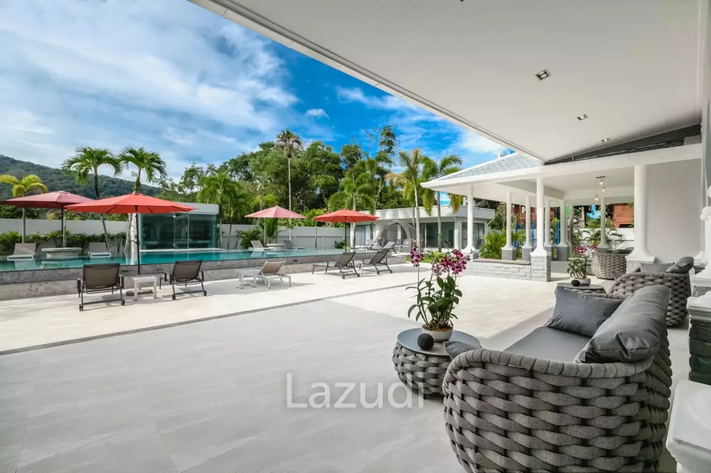Elegant and modern 7-bedroom villa, just a 5-minute walk from Bangtao Beach