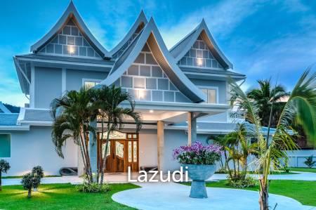 Elegant and modern 7-bedroom villa, just a 5-minute walk from Bangtao Beach