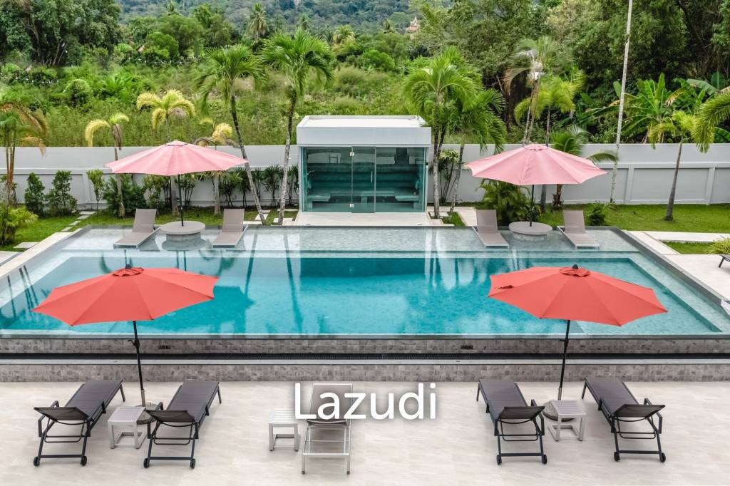 Elegant and modern 7-bedroom villa, just a 5-minute walk from Bangtao Beach