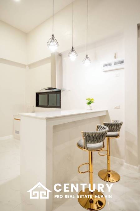 318 ตร.ม 3 เตียง 4 อาบน้ำ วิลล่า For ขาย