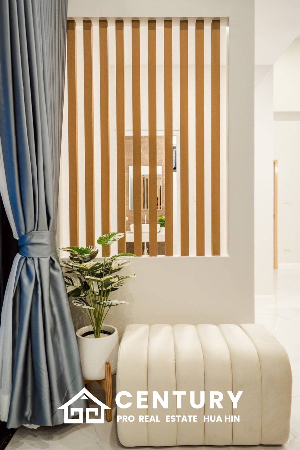 318 ตร.ม 3 เตียง 4 อาบน้ำ วิลล่า For ขาย