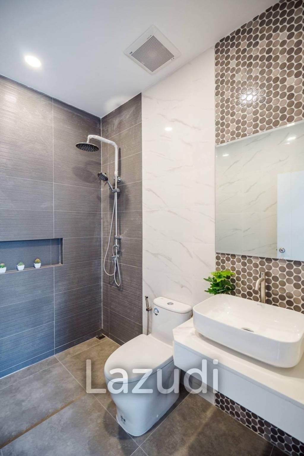 4 Bed 4 Bath 205 SQ.M Tara Valley Monte