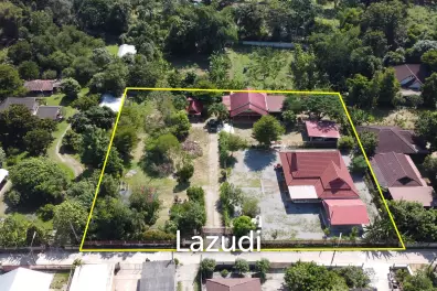ขายบ้าน 2 หลัง 6 ห้องนอน ใกล้กับเมืองเชียงราย