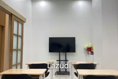 BUSINESS FOR SALES: Beauty Salon for rent in Thonglor