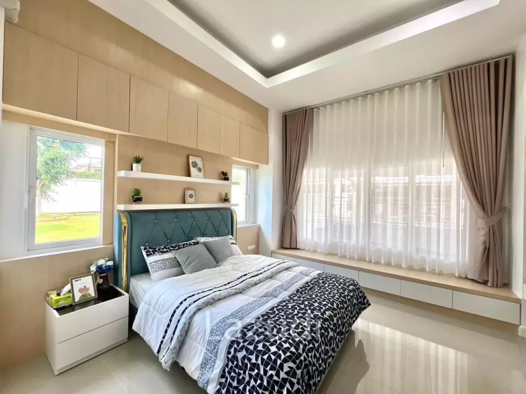 3 Beds 3 Baths 154 SQ.M. The Palm Pattaya