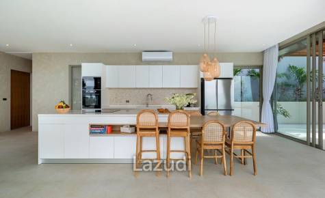Exquisite 4-Bedroom Bali-Style Villa with Panoramic Sea Views and Luxury Finishes