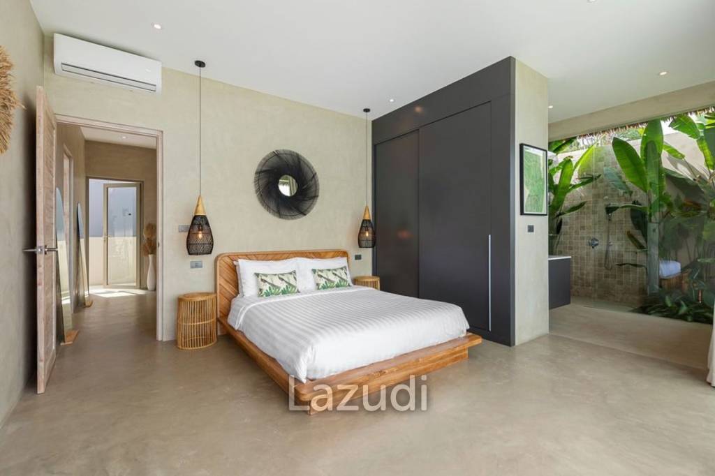 Exquisite 4-Bedroom Bali-Style Villa with Panoramic Sea Views and Luxury Finishes