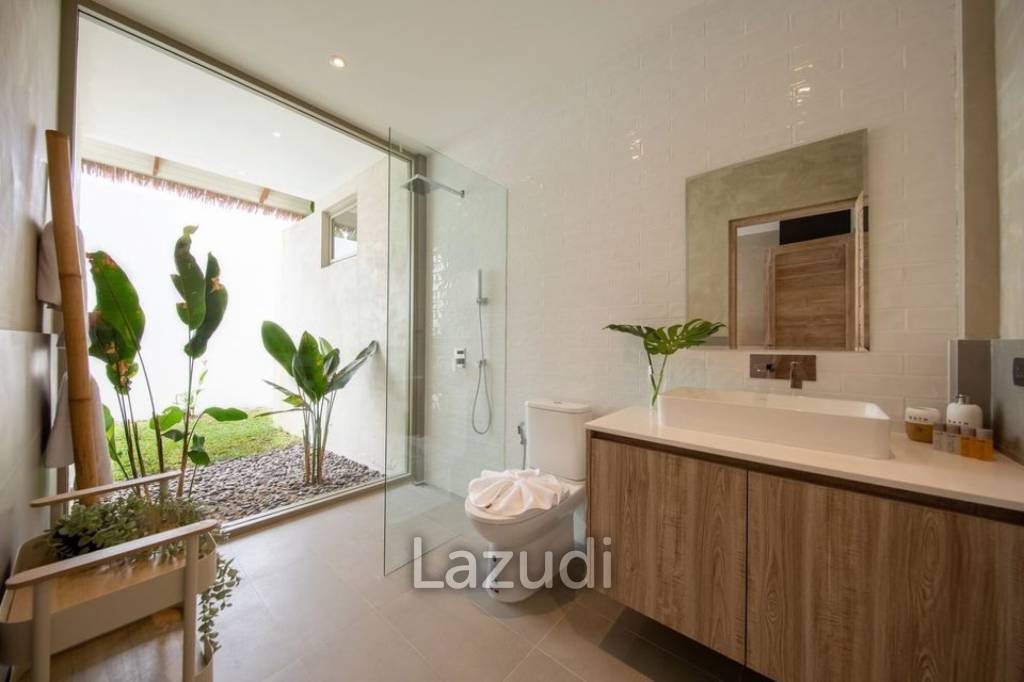 Exquisite 4-Bedroom Bali-Style Villa with Panoramic Sea Views and Luxury Finishes