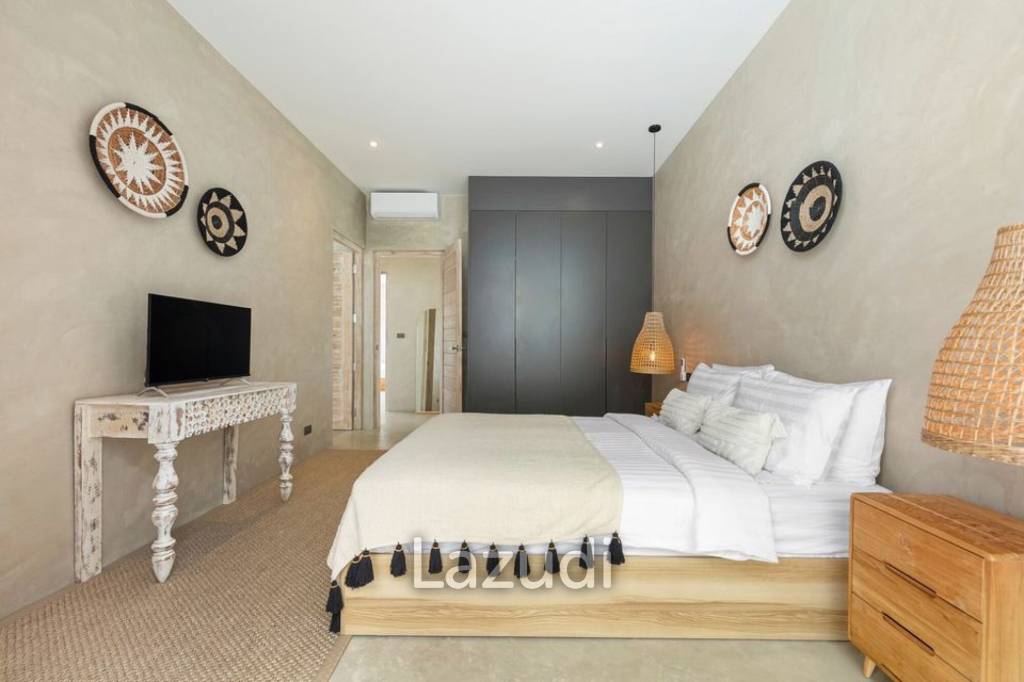 Exquisite 4-Bedroom Bali-Style Villa with Panoramic Sea Views and Luxury Finishes