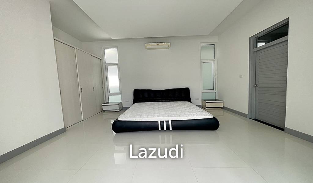 LOTUS VILLA : Great Value 3 Bed Pool Villa