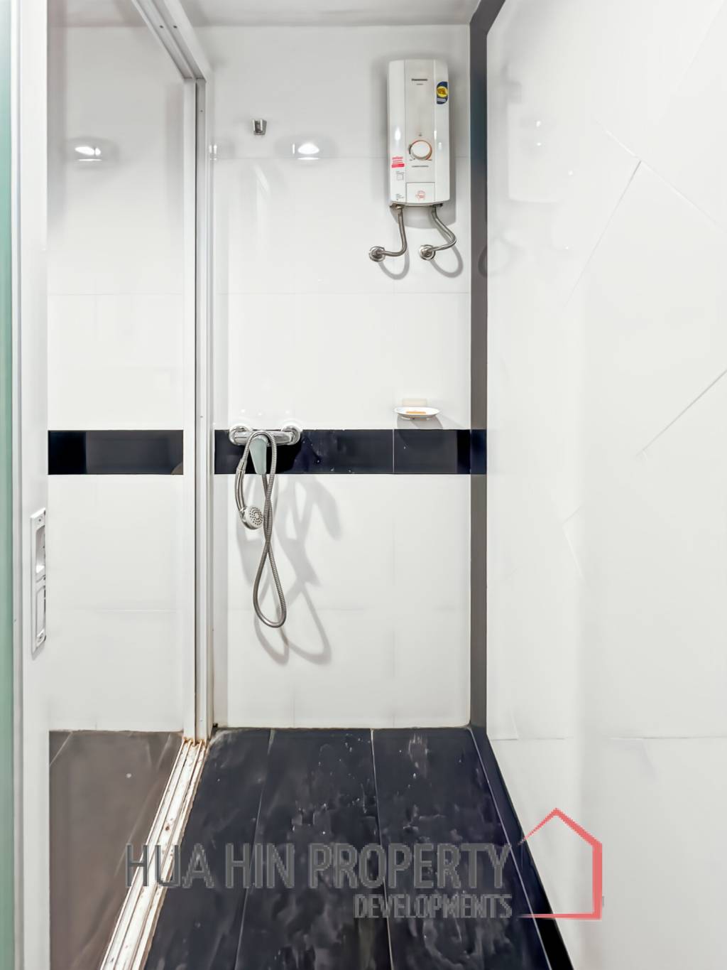 Spacious 2-Bedroom Condo in Blue Sky Cha Am