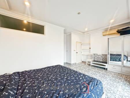 Spacious 2-Bedroom Condo in Blue Sky Cha Am