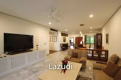 4 Beds 3 Baths 323 SQ.M. Baan Somprasong Condominium