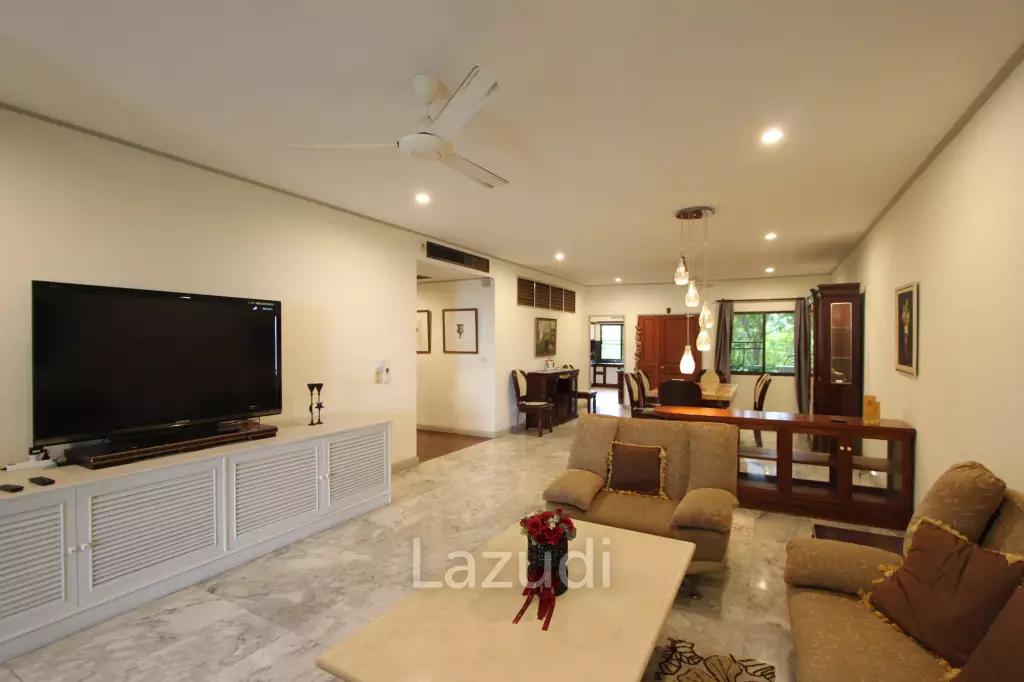 4 Beds 3 Baths 323 SQ.M. Baan Somprasong Condominium