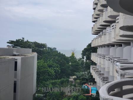 Large 1 bed condo - Direct Beach access and Mountain View