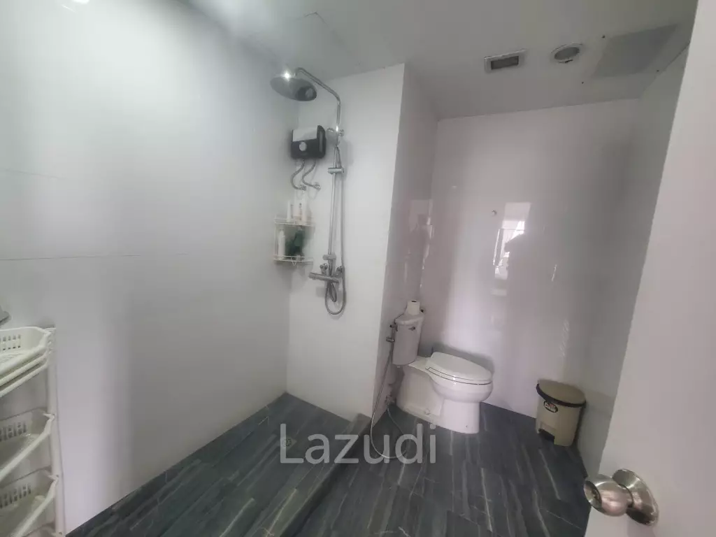 Large 1 bed condo - Direct Beach access and Mountain View
