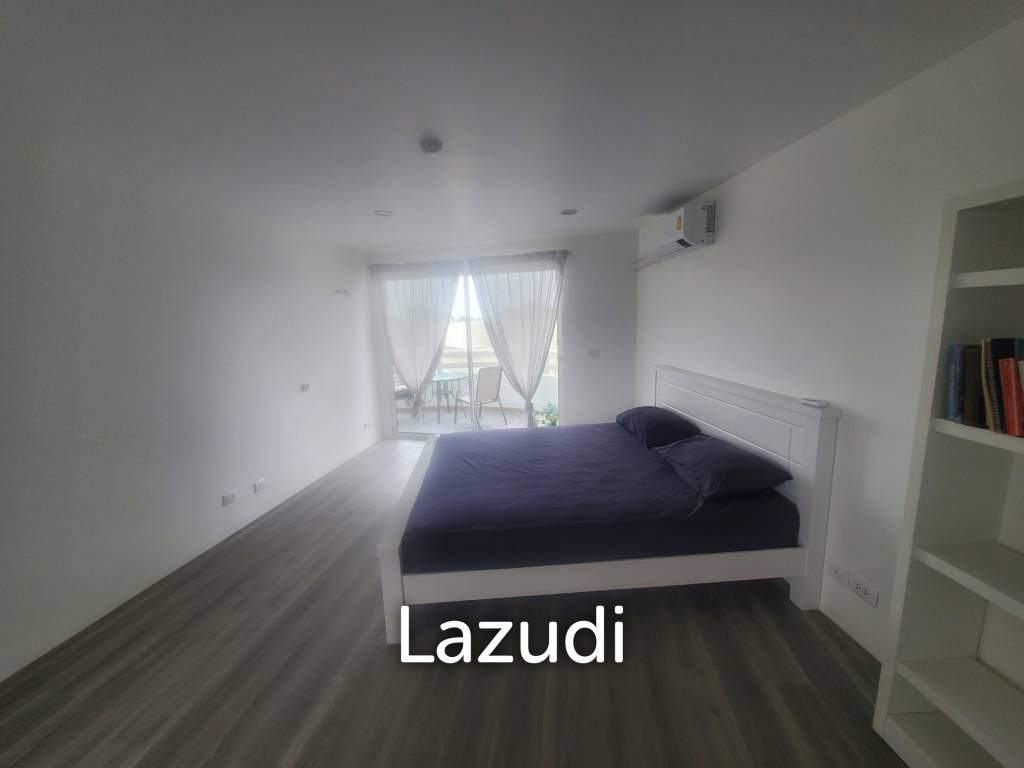 Large 1 bed condo - Direct Beach access and Mountain View