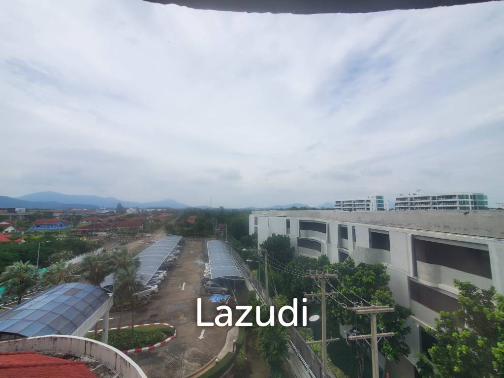 Large 1 bed condo - Direct Beach access and Mountain View