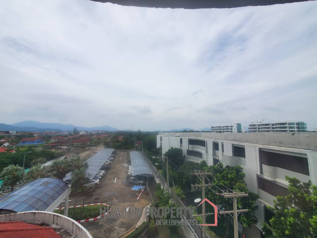 Large 1 bed condo - Direct Beach access and Mountain View