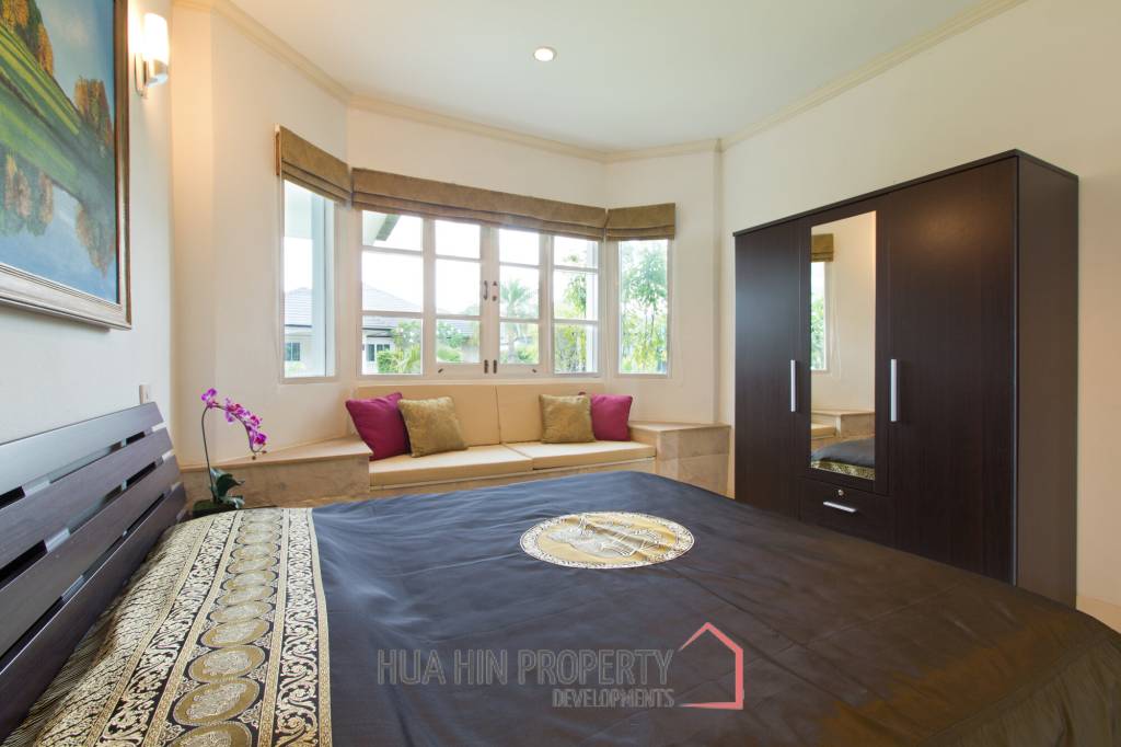 Charming Modern 3 Bedroom Villa with Pool in Hua Hin Laguna