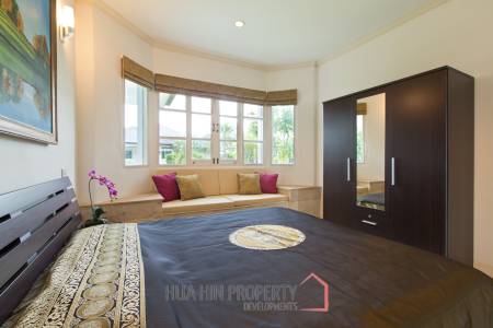 Charming Modern 3 Bedroom Villa with Pool in Hua Hin Laguna