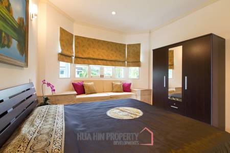Charming Modern 3 Bedroom Villa with Pool in Hua Hin Laguna