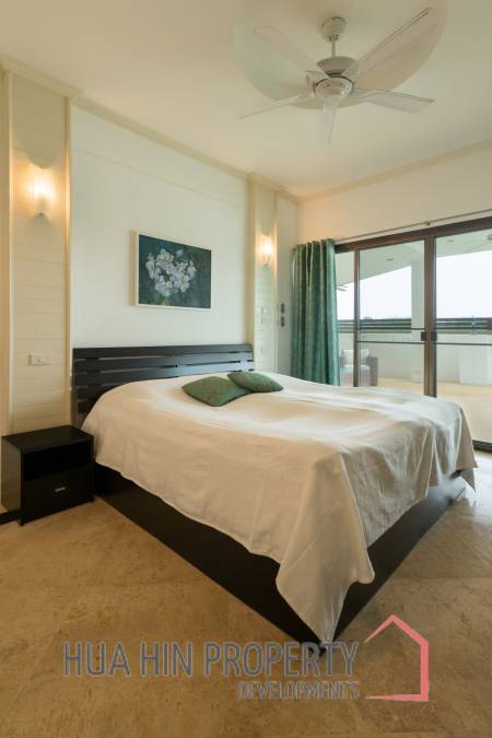 Charming Modern 3 Bedroom Villa with Pool in Hua Hin Laguna