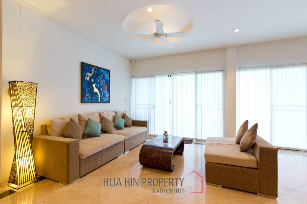 Charming Modern 3 Bedroom Villa with Pool in Hua Hin Laguna