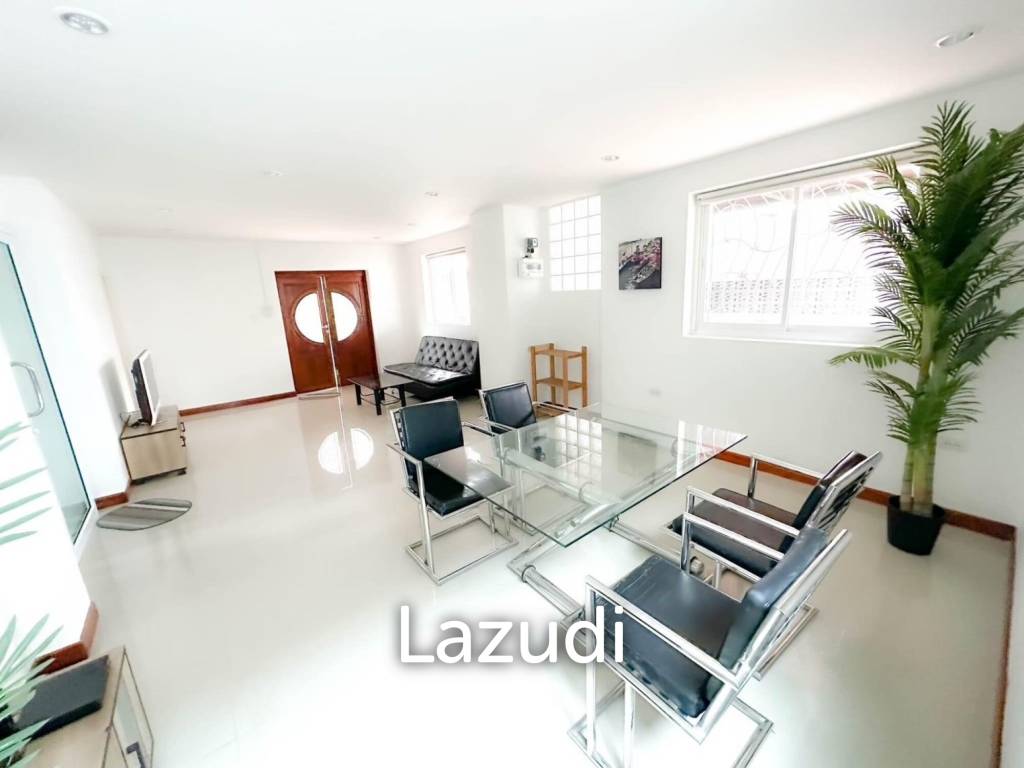 3 Beds 3 Baths 400 SQ.M.  House  in Central Pattaya
