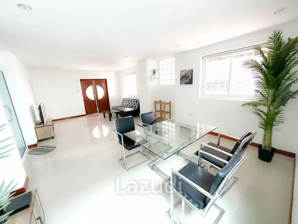 3 Beds 3 Baths 400 SQ.M.  House  in Central Pattaya