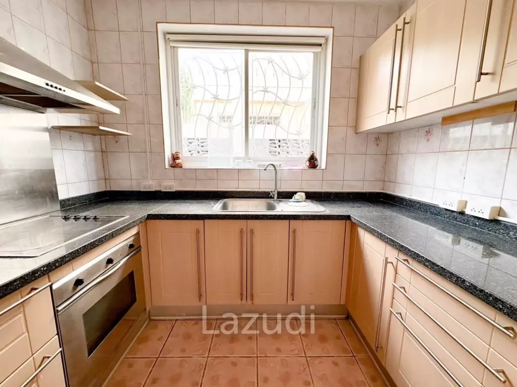 3 Beds 3 Baths 400 SQ.M.  House  in Central Pattaya