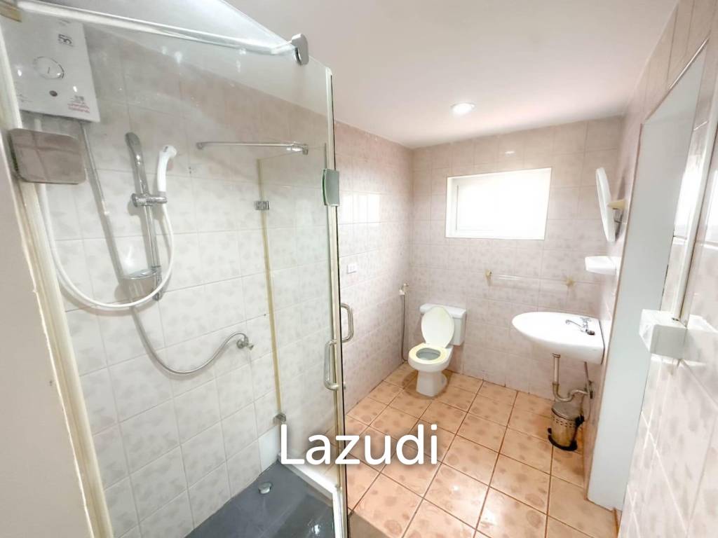 3 Beds 3 Baths 400 SQ.M.  House  in Central Pattaya