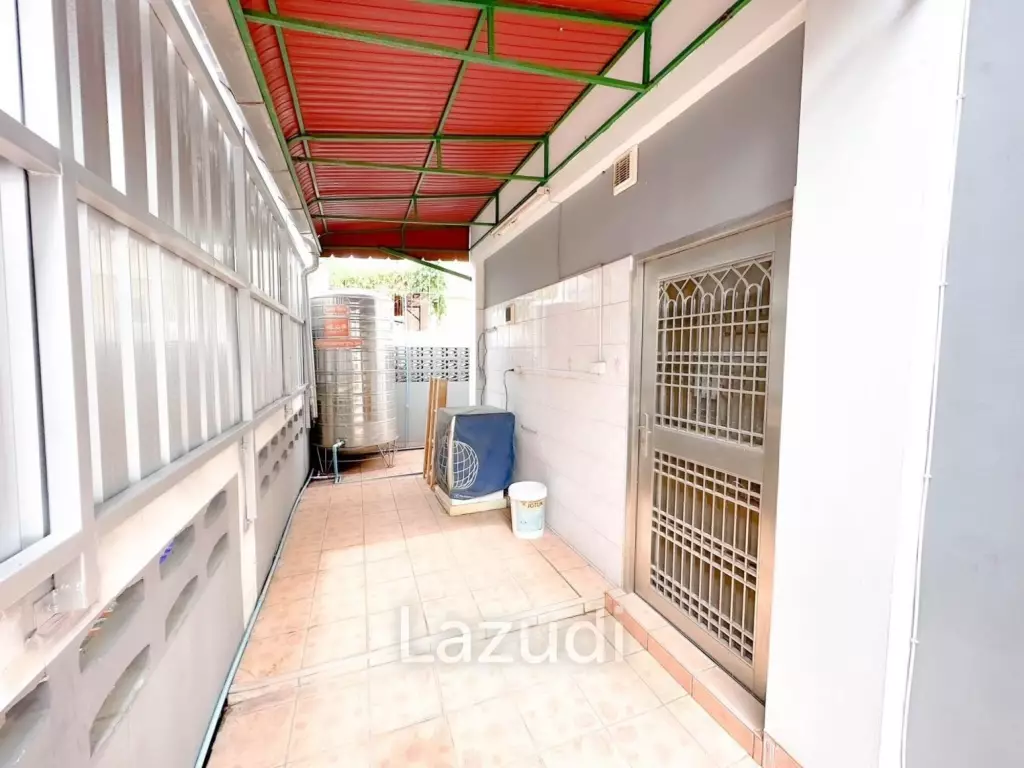 3 Beds 3 Baths 400 SQ.M.  House  in Central Pattaya