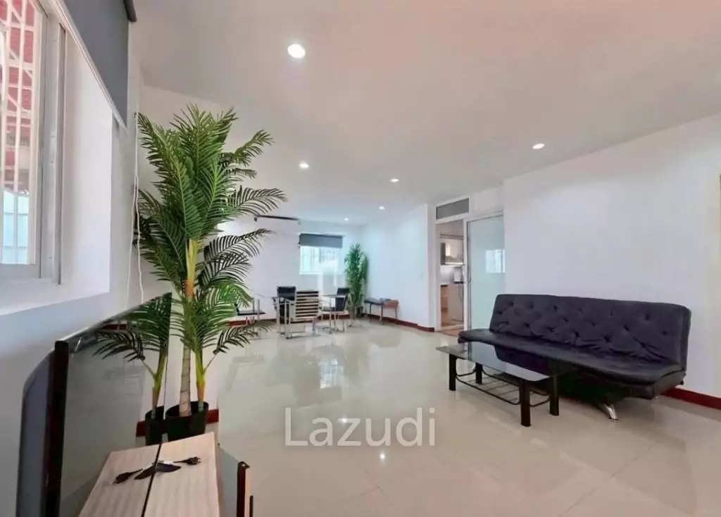 3 Beds 3 Baths 400 SQ.M.  House  in Central Pattaya