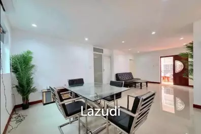 3 Beds 3 Baths 400 SQ.M.  House  in Central Pattaya
